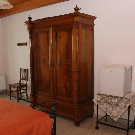 Ca D'pinin Bed & Breakfast