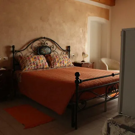 Ca D'pinin Bed & Breakfast 3*