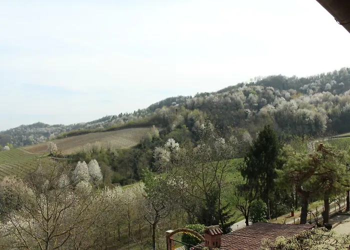 Bed and breakfast Ca D'pinin 3*